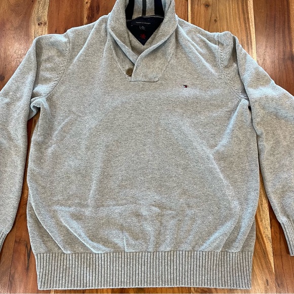 Tommy Hilfiger Sweater - Picture 3 of 6